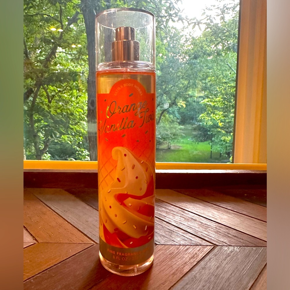 Bath & Body Works Orange Vanilla Twist body spray